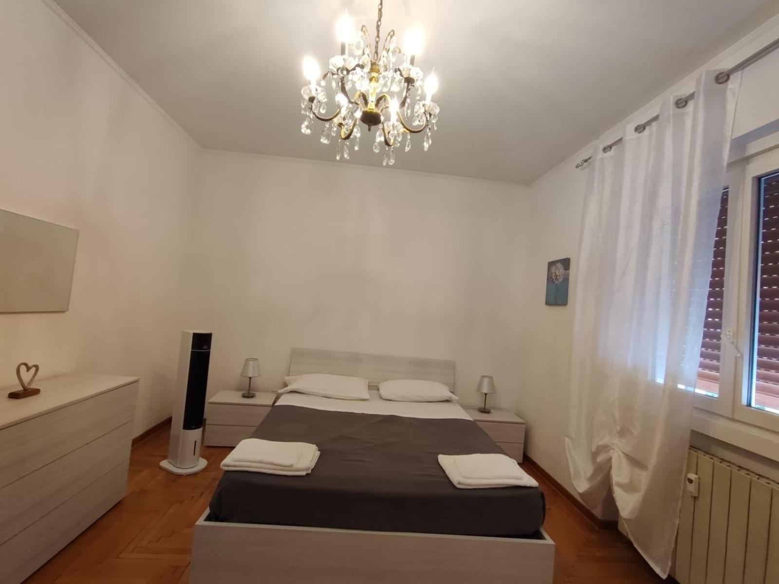 The Black Swan Apartment Триест Екстериор снимка