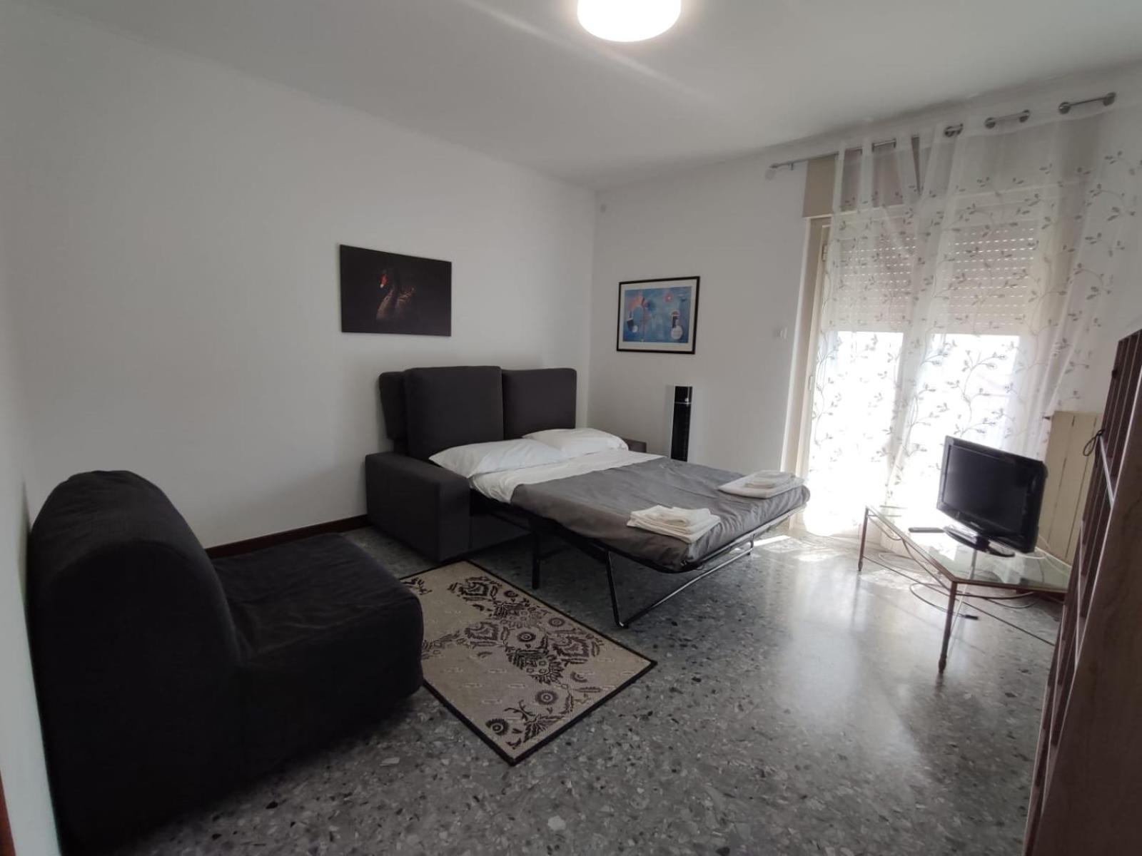 The Black Swan Apartment Триест Екстериор снимка